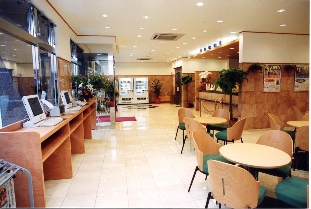 Toyoko Inn Osaka Namba Nishi Bagian luar foto