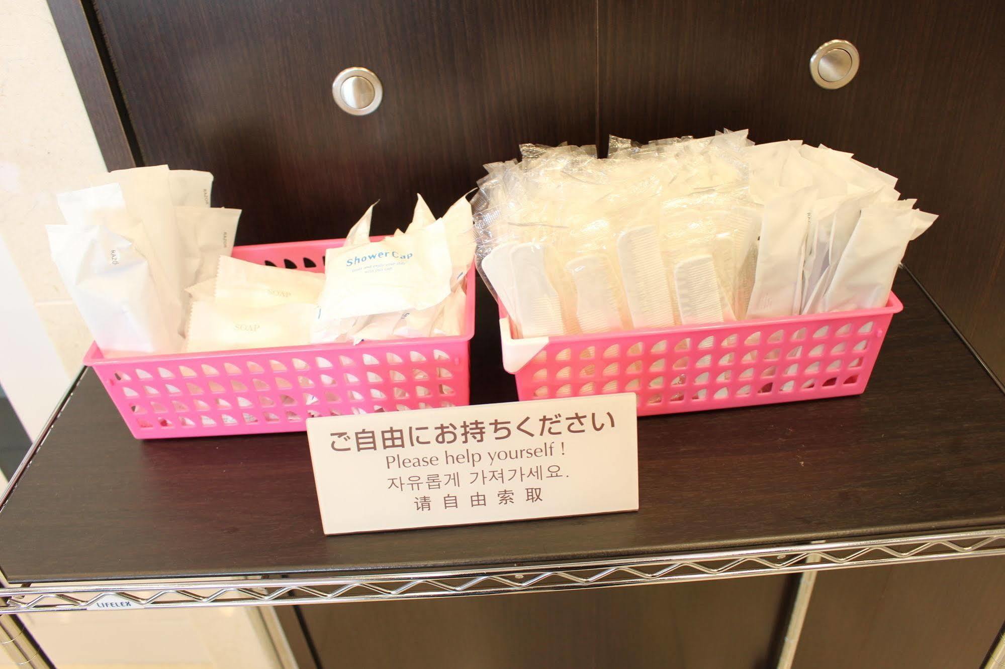 Toyoko Inn Osaka Namba Nishi Bagian luar foto
