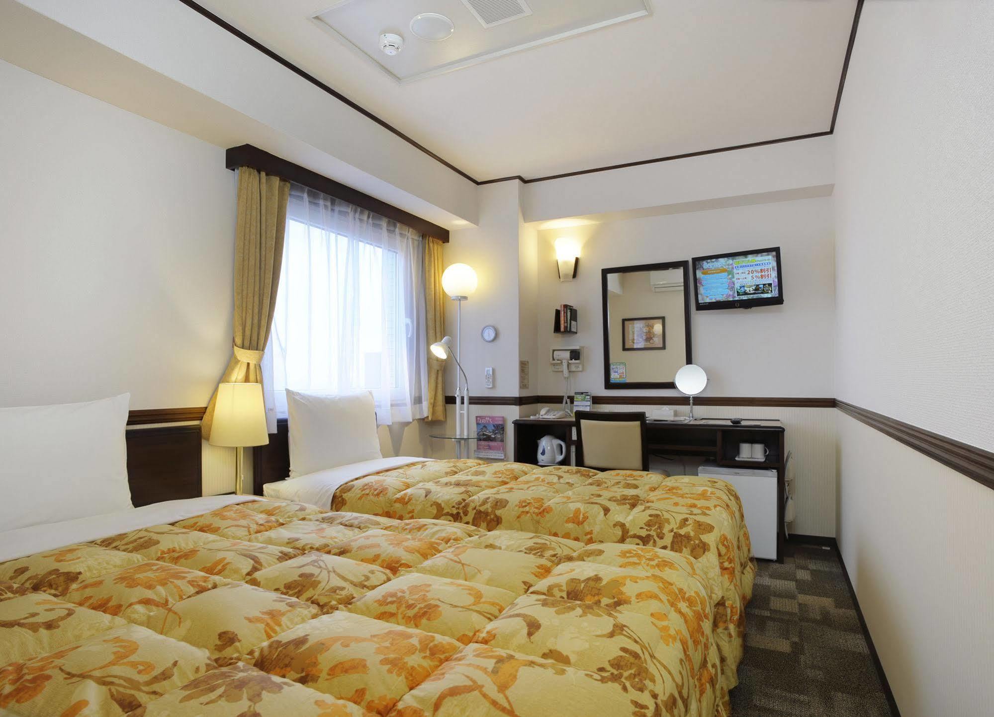 Toyoko Inn Osaka Namba Nishi Bagian luar foto