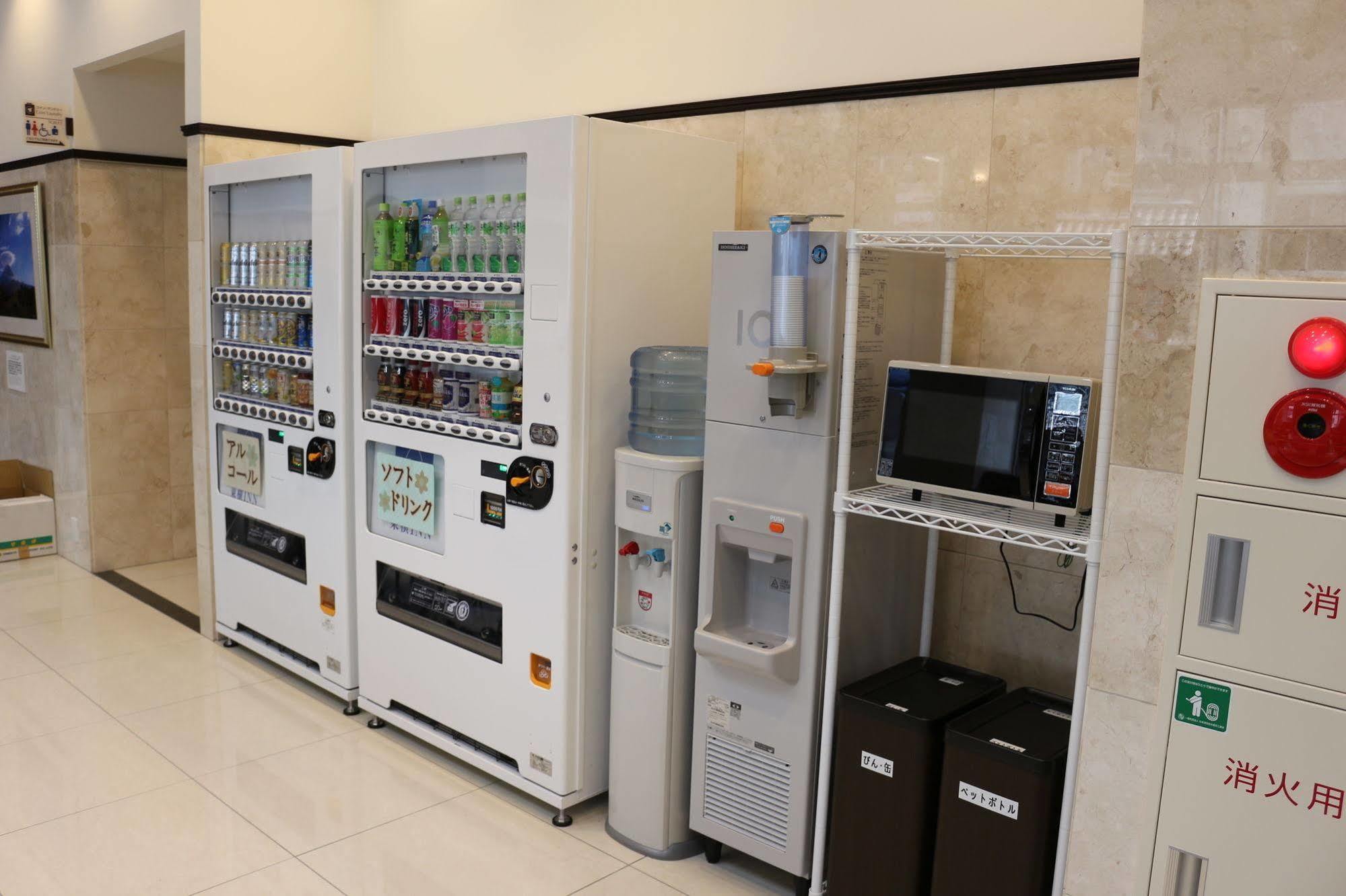 Toyoko Inn Osaka Namba Nishi Bagian luar foto